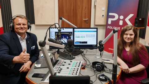 Michał Jakubaszek - Prawo i Sprawiedliwość oraz Anna Zglińska - Razem, goście Marcina Kupczyka w „Radiokonferencji”. Fot. Zdzisław Nawrat/PR PiK