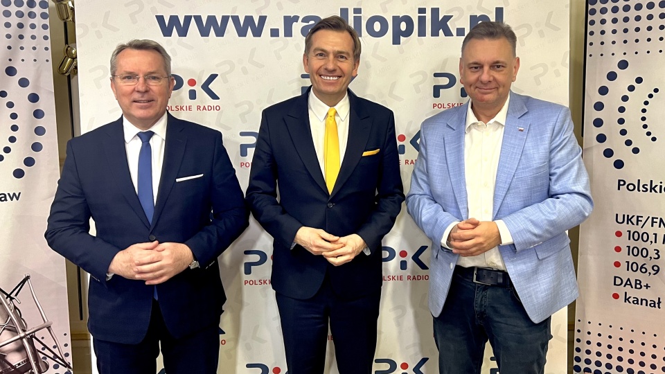 Gośćmi audycji w bydgoskim studiu byli: Piotr Hemmerling, Norbert Pietrykowski i Piotr Król (od lewej)/fot: Izabela Langner