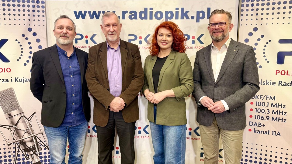Od lewej: prowadzący Maciej Wilkowski, Marek Gralik (PiS), Beata Gurbin (Polska 2050) i Mirosław Kozłowicz (Nowa Lewica)/fot. Izabela Langner