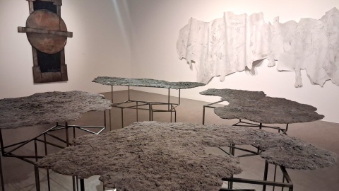 „Rozwarstwienia /nie/widzianego” to nowa ekspozycja prezentowana w Centrum Sztuki Współczesnej „Znaki Czasu” w Toruniu. Fot. Iwona Muszytowska-Rzeszotek/PR PiK