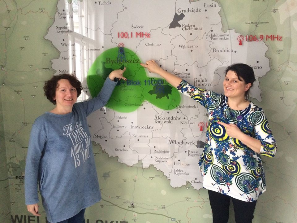 Ewa Dąbska, gospodyni "PiK-owej Kawiarenki" oraz Jej gość - Daga Gregorowicz z grupy Dagadana