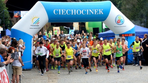 Bieg ruszył, zegar wystartował. Fot. Henryk Żyłkowski