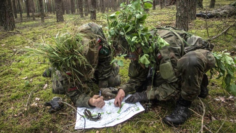 Jedną z form aktywności młodych mieszkańców województwa kujawsko-pomorskiego, jest udział w grupach paramilitarnych. Fot. Nadesłane