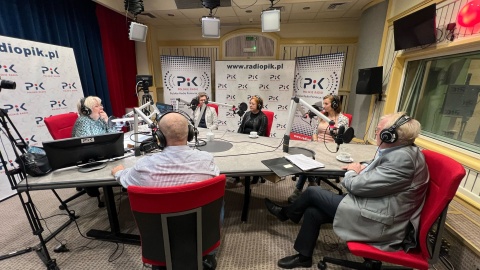 Gośćmi Magdy Jasińskiej byli: Janusz Niewiadomski, Sławomir Wittkowicz, Mirosława Kaczyńska, Katarzyna Marszałkowska i Mikołaj Supeł/fot: Izabela Langner