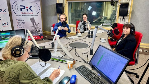 Gośćmi audycji Magdy Jasińskiej byli: Norbert Łysiak, Milena Wiśniewska-Janowiak i Grażyna Dziedzic/fot.: Izabela Langner