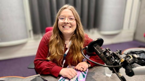 Marta Wargin w bydgoskim studiu Polskiego Radia PiK. Fot. Izabela Langner