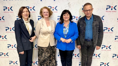 Goście w audycji Magdy Jasińskiej. Od lewejl: Justyna Prud, Iwona Rostankowska, Grażyna Dziedzic i Roman Leppert. Fot. Izabela Langner/PR PiK