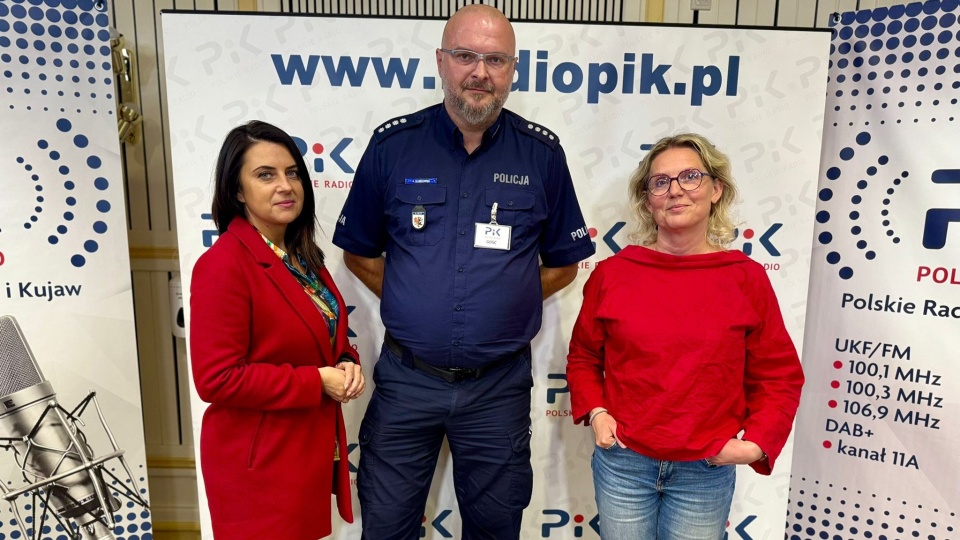 Gośćmi Moniki Siwak (po prawej) byli: Karolina Pejka-Balcer i nadkom. Adam Kumkowski/fot.: Izabela Langner