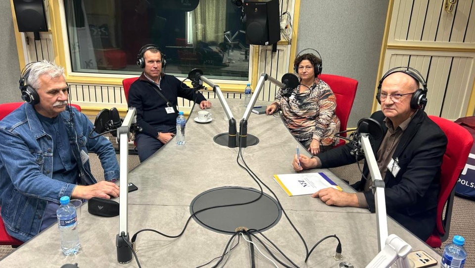 Od lewej: dr Jacek Urbanowicz, dr Piotr Karolak , Joanna Zajdler i Sławomir Szymański. Fot. Ireneusz Sanger