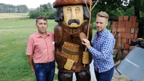 Z wizytą u rzeźbiarza Krzysztofa Sikorskiego. Fot. Robin Jesse