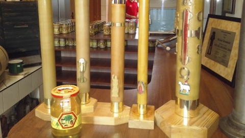 Świece z pszczelego wosku. Fot. Kamila Zroślak