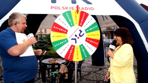 "Ale PiKne lato!" - "Pytanie czy wyzwanie?", kołem szczęścia kręci Pani Dorota. Fot Henryk Żyłkowski