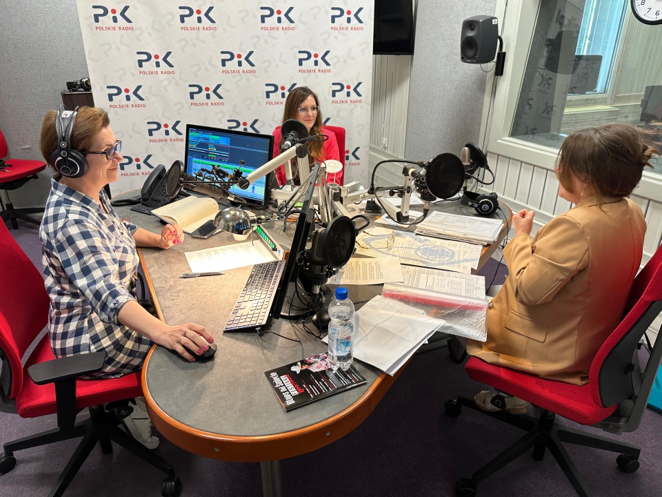 Gośćmi Ewy Kurzawy (z lewej) były: Krystyna Michałek (po środku) i Grażyna Mucha (z prawej)/fot: Tomasz Kaźmierski