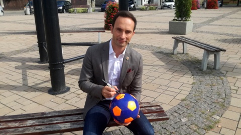 Autograf burmistrza Rypina, Pawła Grzybowskiego. Fot. Marcin Doliński.