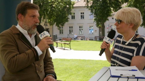 Gościem Magdy Jasińskiej był dyrektor Domu Tucholskiego Ośrodka Kultury, Piotr Mówiński. Fot. Adam Hibner.