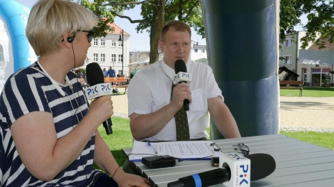Magda Jasińska w studio rozmawiała z Karolem Grzywaczem o Festiwalu Muzyki Myśliwskiej. Fot. Adam Hibner.