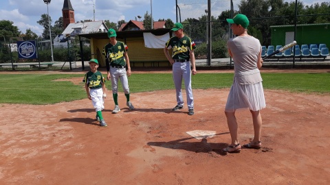 Monika Siwak-Waloszewska z Szymonem Karczewskim oraz Piotrem i Tomaszem Januszewskimi. Fot. Sławomir Nowak.