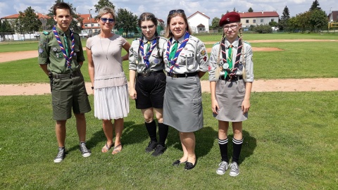 Monika Siwak-Waloszewska z Remigiuszem Kopciem, Zofią i Beatą Kobus i Nikolą Wiktorską. Fot. Sławomir Nowak.