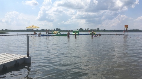 Plaża nad Jeziorem Wiecanowskim. Fot. Krystian Makowski.