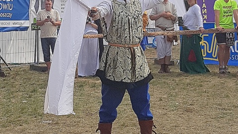 Taniec z flagami. Fot. Marta Jagodzińska.