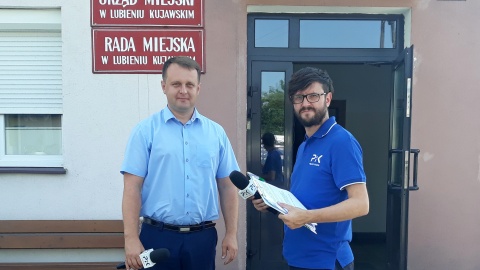 Gościem Michała Zaręby był burmistrz Marek Wiliński. Fot. Sławomir Nowak.