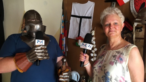 Michał Słobodzian w baszcie rozmawiał z Damą Bursztynowej Róży, Elżbietą Kucińską. Fot. Krystian Makowski.