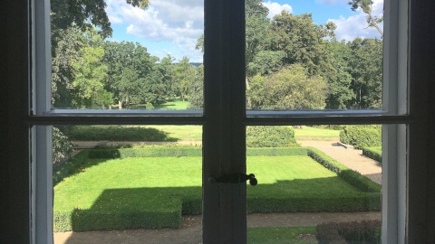Widok na Park Krajobrazowy otaczający Pałac w Lubostroniu. Fot. Krystian Makowski.