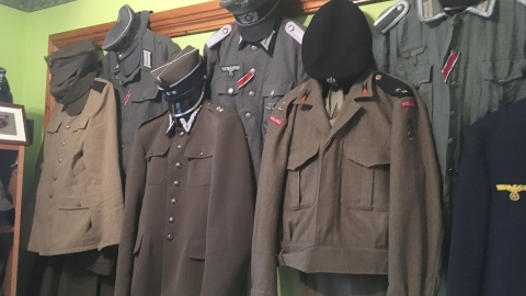 Repliki umundurowania. Fot. Krystian Makowski.