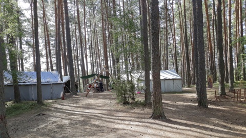 Obóz ZHR nad Jeziorem Rybno. Fot. Sławomir Nowak.