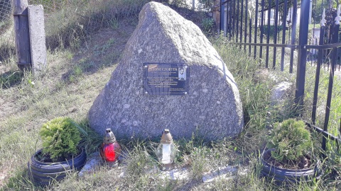 Kamień upamiętniający Antoniego Czortka, pięściarza. Fot. Sławomir Nowak.