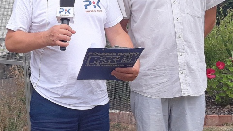 Wojciech Sobociński z lekarzem, hodowcą ptaków, Marcinem Piskorskim. Fot. Sławomir Nowak.