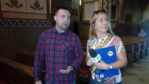 W Bazylice Katedralnej Monika Kaczyńska rozmawiała z Rafałem Zamerskim. Fot. Jan Duks.