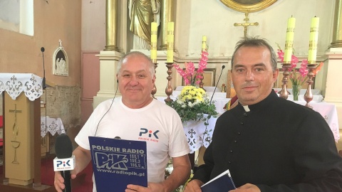 Wojciech Sobociński z ks. Tomaszem Kapczyńskim. Fot. Krystian Makowski.