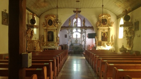 Wnętrze kościoła św. Małgorzaty w Płużnicy. Fot. Jan Duks.