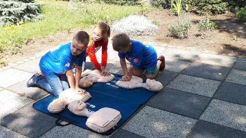 Laureaci konkursu"Ratujemy i uczymy ratować". fot. Bogumiła Wresiło