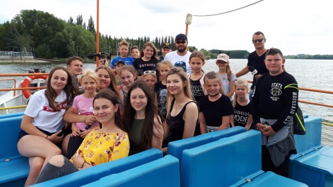 Stowarzyszenie Klub Żeglarski "Kormoran" na statku wycieczkowym Janek. Fot.Bogumiła Wresiło.