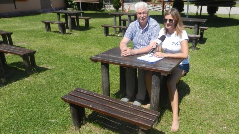 Z Burmistrzem Miasta i Gminy Skępe Piotrem Wojciechowskim rozmawiamy o licznych jeziorach. Tylko na terenie miasta są trzy jeziora: Wielkie, Małe i Święte. Do tego parki, lasy i ścieżki przyrodnicze. Fot. Zdzisław Nawrat