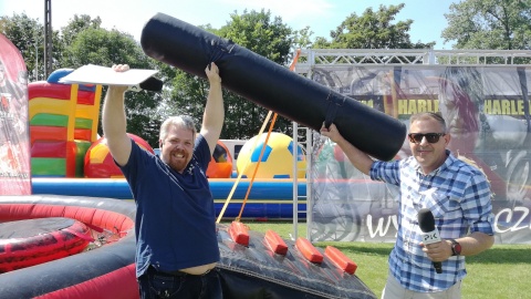 Michał Słobodzian z instruktorem Miejskiego Ośrodka Kultury i Turystyki, Arkadiuszem Fryszką. Fot. Arkadiusz Buziak