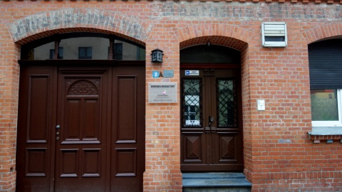 "Historie z murów wyciskane" - torunianie przywracają do życia dawne szyldy reklamowe. Fot. Adriana Andrzejewska