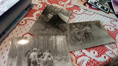 Stare fotografie zrobione podczas jednego z pobytów Wandy Błeńskiej w naszym regionie. Fot. Adriana Andrzejewska-Kuras