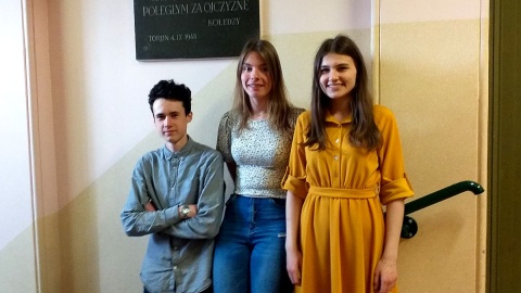 Uczniowie I LO w Toruniu odkrywają tajemnice swojej szkoły. Fot. Adriana Andrzejewska-Kuras