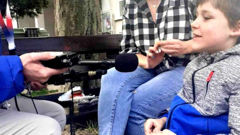 Co o akcji „Szczęśliwej siódemki” sądzą chory Gabryś i jego Mama? Fot. Michał Zaręba/PR PiK