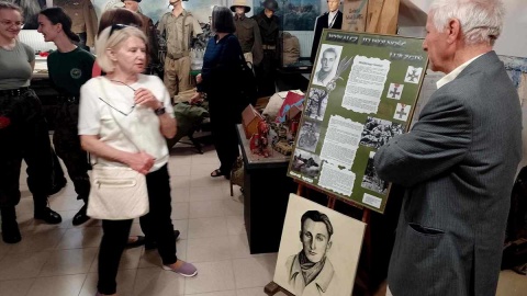 po muzeum oprowadzał Piotr Olecki. Fot. Michał Zaręba