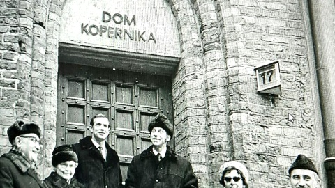 Astronauci David Scott i Alfred Worden z wizytą w Toruniu, rok 1972. Fot. ze zbiorów „Domu Koprnika” w Toruniu/Adriana Andrzejewska-Kuras/PR PiK