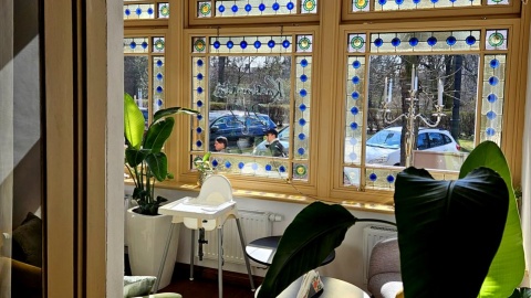 W budynku przy ul. Bydgoskiej 50-52 w Toruniu, mieści się hostel i kawiarenka, w której pracują osoby z niepełnosprawnościami. Fot. Adriana Andrzejewska-Kuras/PR PiK