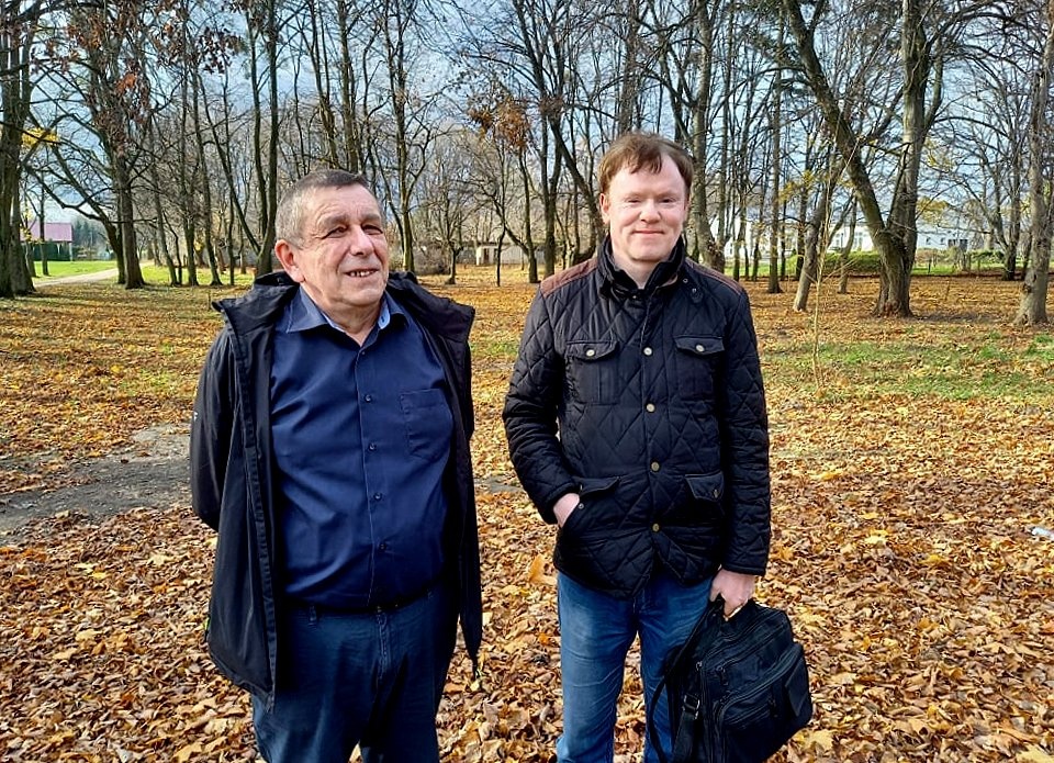 Andrzej Graczkowski i Leszek Stefański, nauczyciele i regionaliści z Półwieska Małego. Fot. Michał Słobodzian