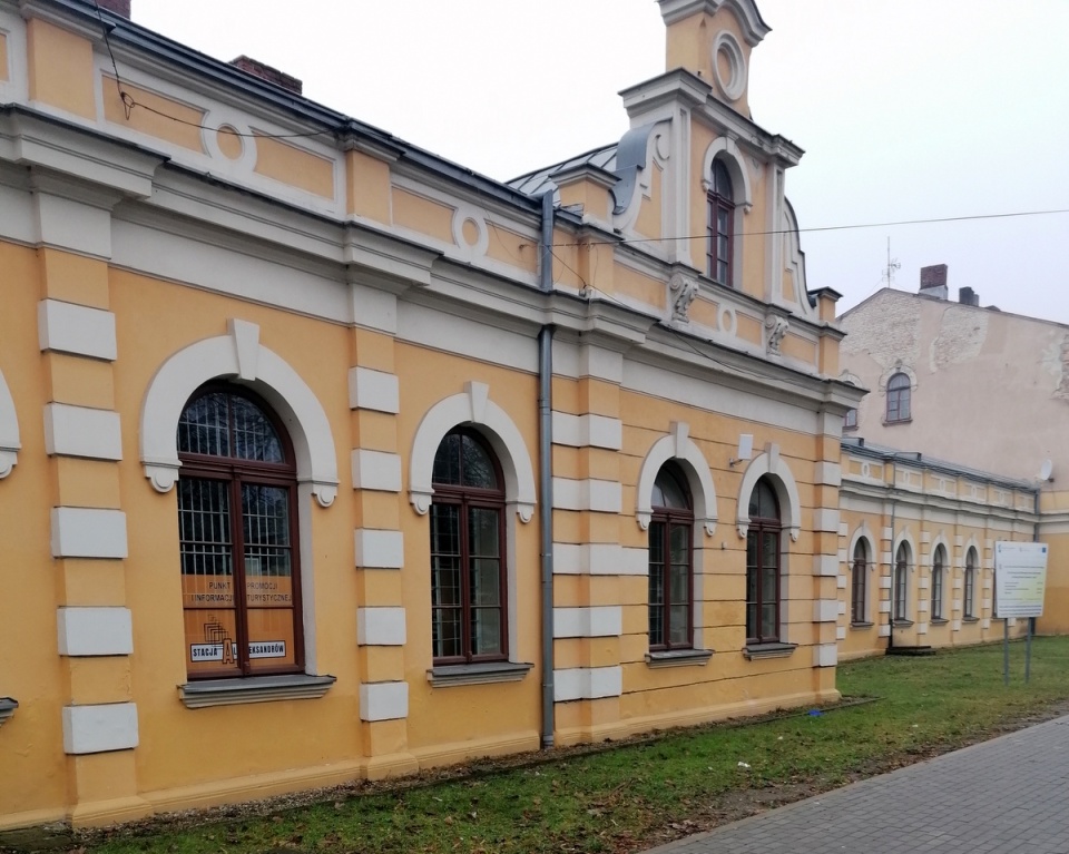 Kto uratuje dworzec „dwóch cesarzy” w Aleksandrowie Kujawskim? Fot. Żaneta Walentyn/arch. PR PiK