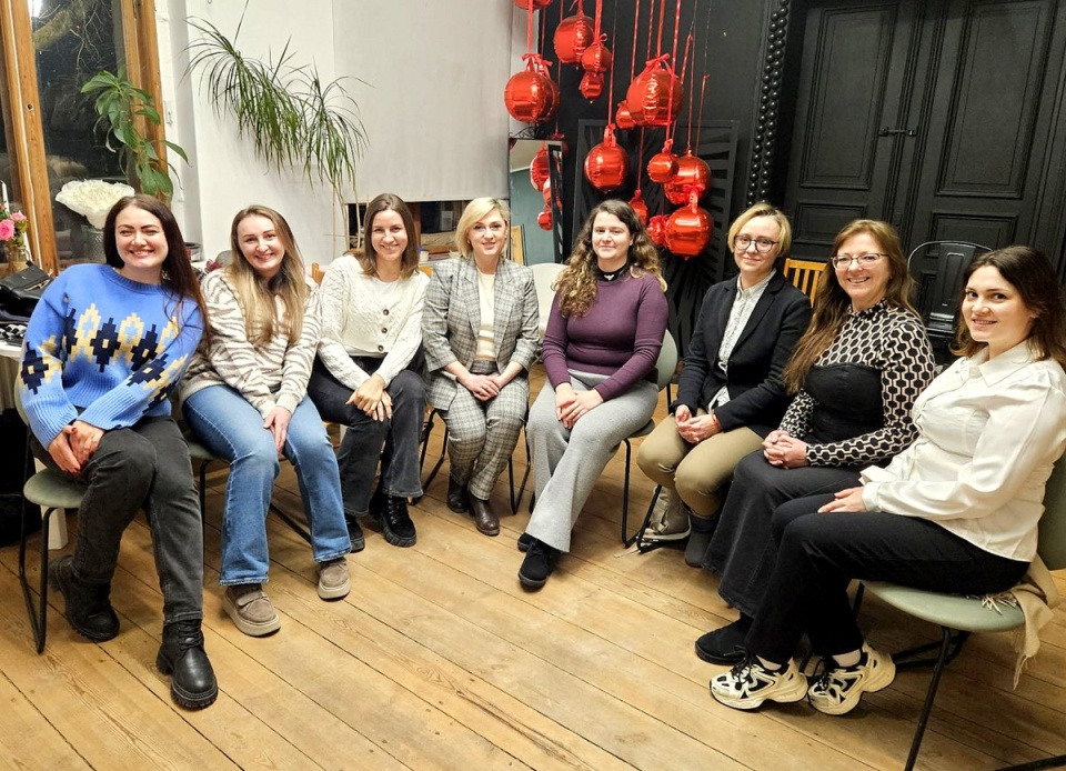 Olena gra na bandurze i prowadzi chór dla kobiet i dzieci. Fot. Adriana Andrzejewska-Kuras/PR PiK