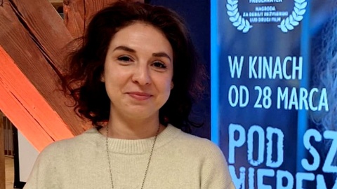 Mara Tamkovich, reżyserka i autorka filmu pt. „Pod szarym niebem”, była gościem filmowej części magazynu „Dwie strony sztuki”. Fot. Bogumiła Wresiło/PR PiK