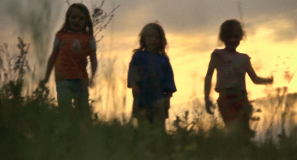 Kadry z filmu pt. „Trochę raju” w reżyserii Andrzeja Cichockiego. Fot. Andrzej Cichocki